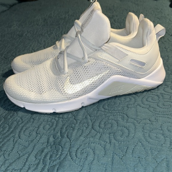Nike Legend Essential Training Shoes - Picture 1 of 11